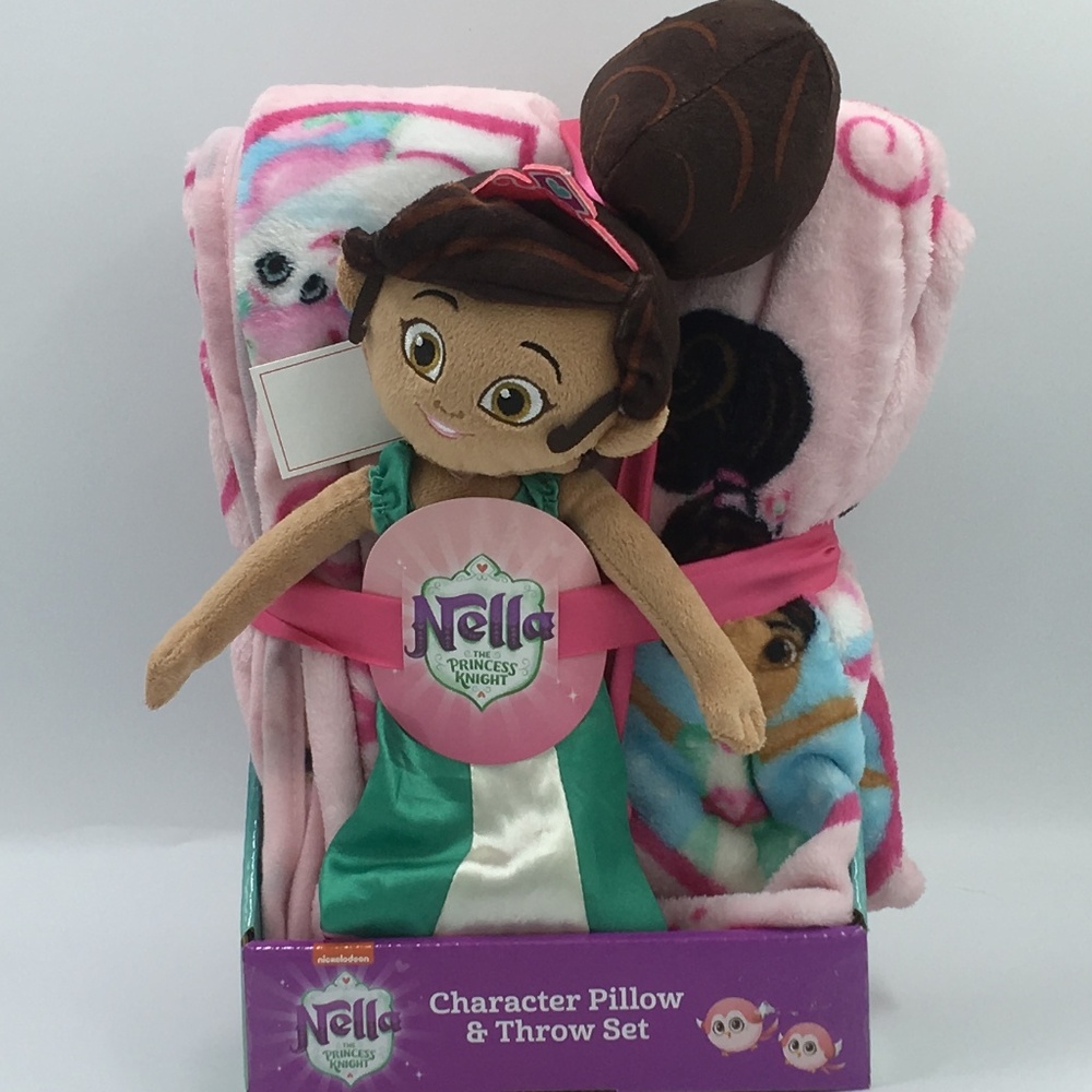 New NELLA The Princess Knight Character Throw